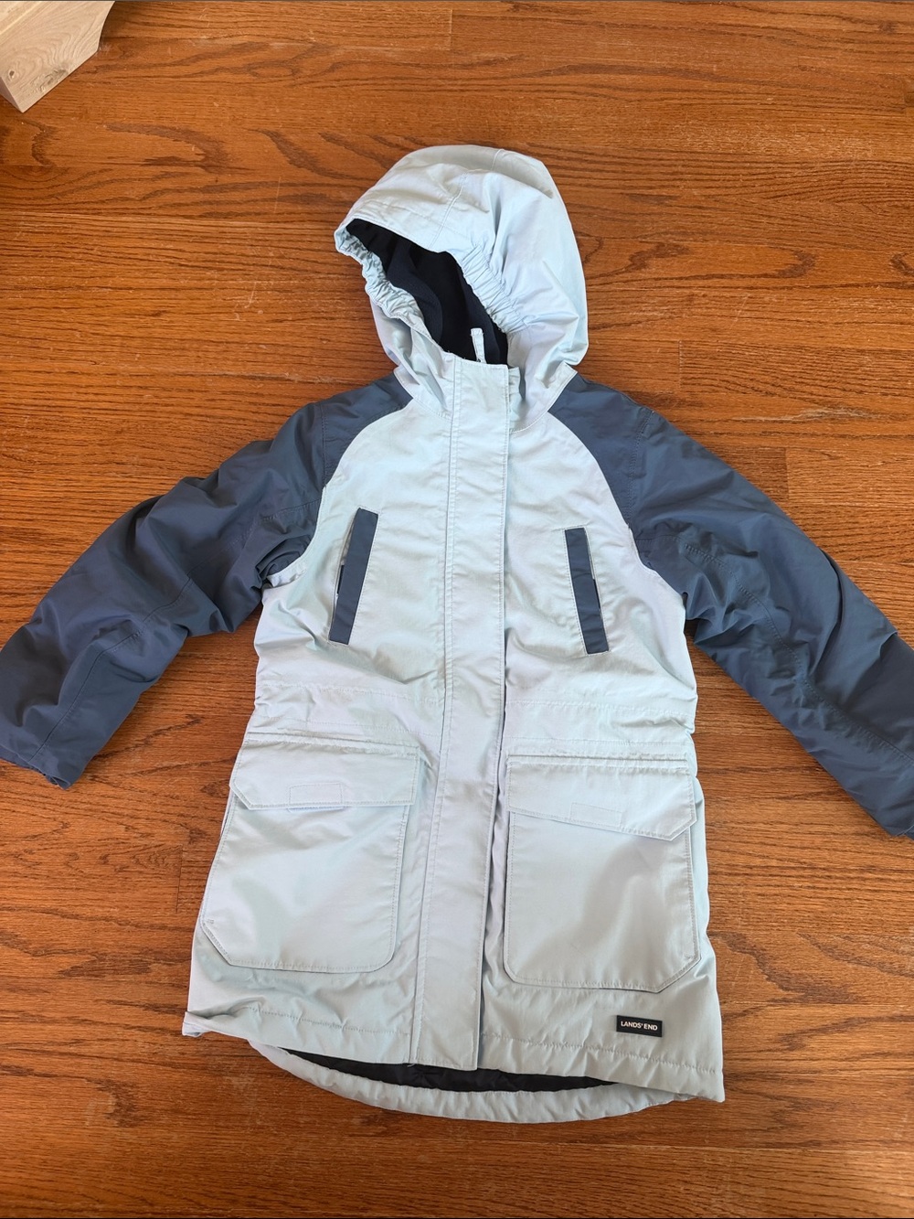 Lands' End Squall parka, size medium (8).